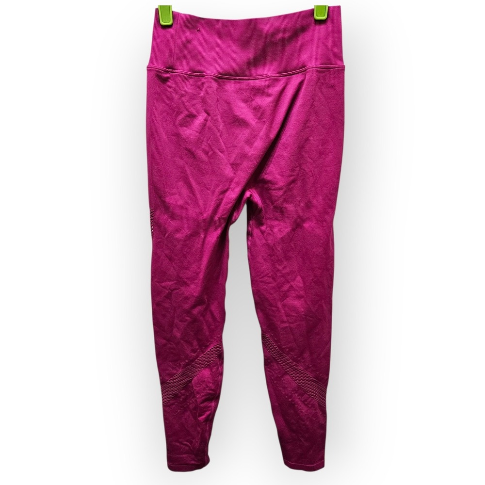 PINK Chloe x Halle High Waisted Seamless Leggings Eyelet Detail Pink Size Medium - Picture 2 of 14
